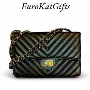 Black Quilted Bag Crossbody Purse Gold Chain  *?leather Designer Style Pre Loved